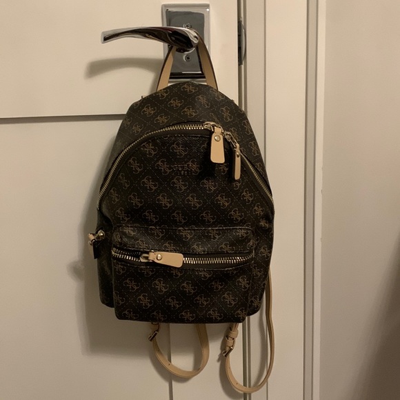 GUESS mini backpack - Picture 1 of 7